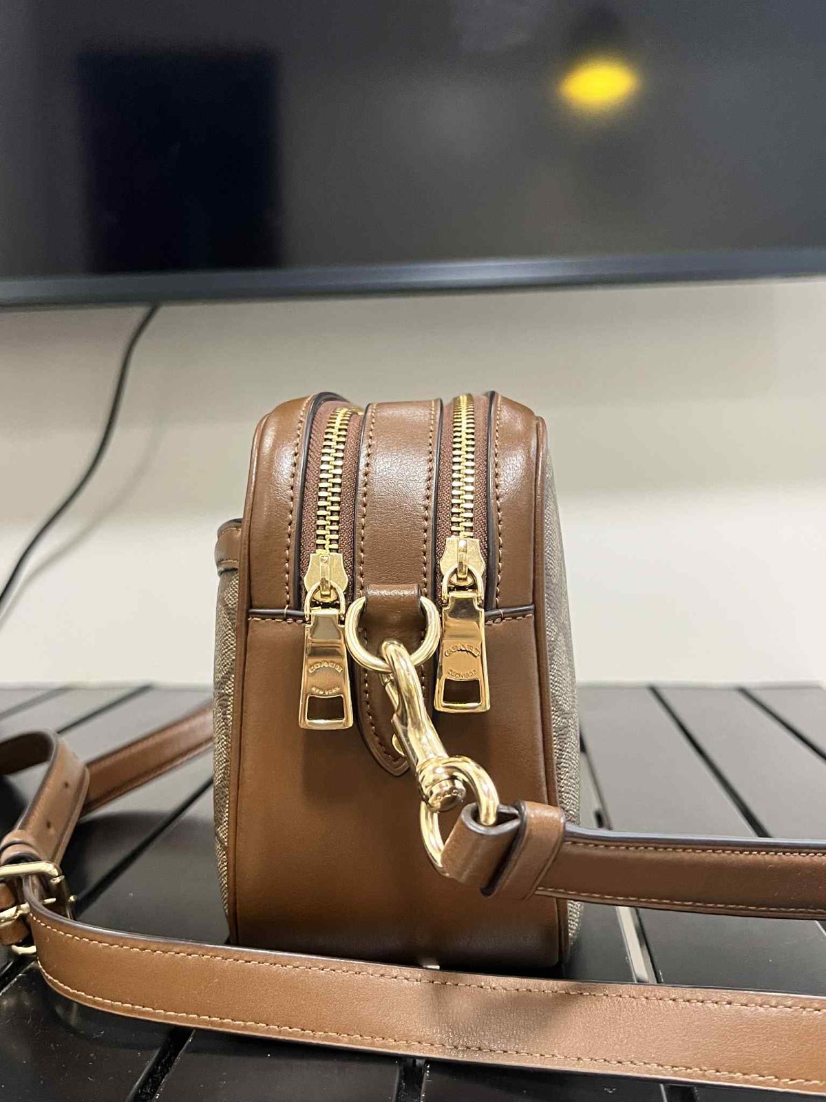 ORIG Preloved Coach RARE Jes Crossbody Camera Double Zip Khaki Brown Bag