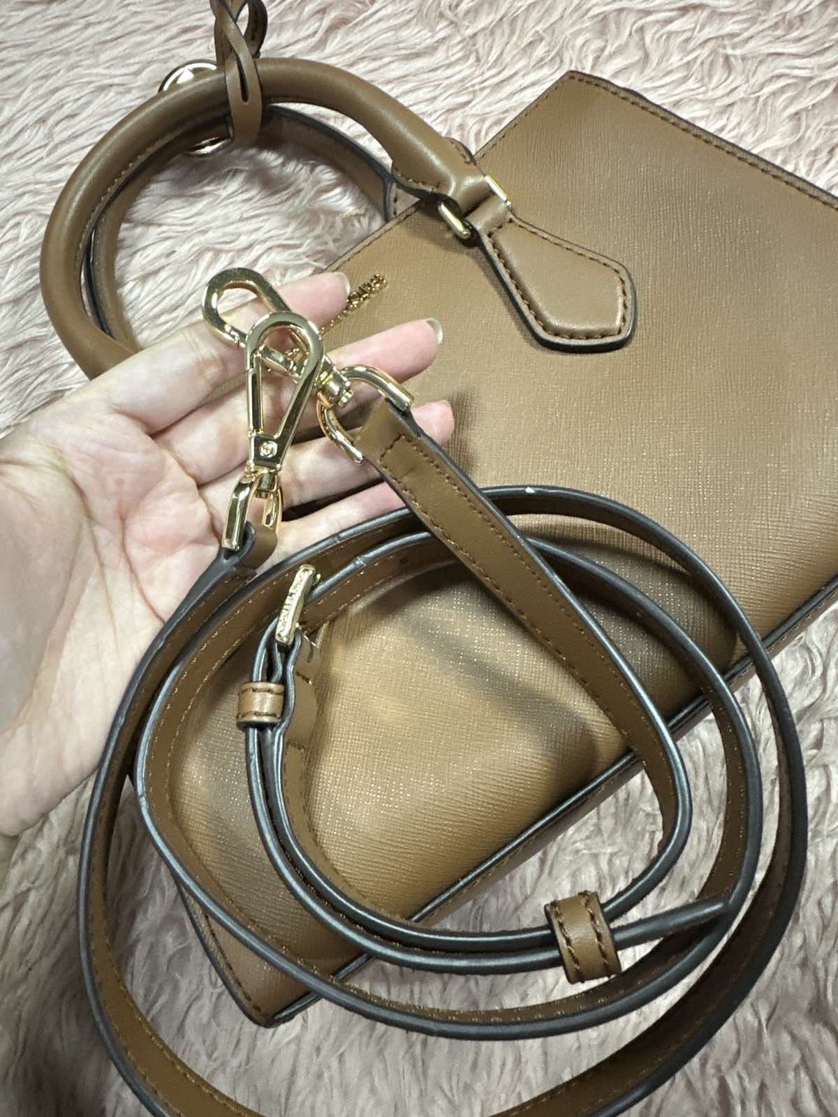 ORIG & IMPORTED Michael Kors Sheila Satchel Small Brown Bag