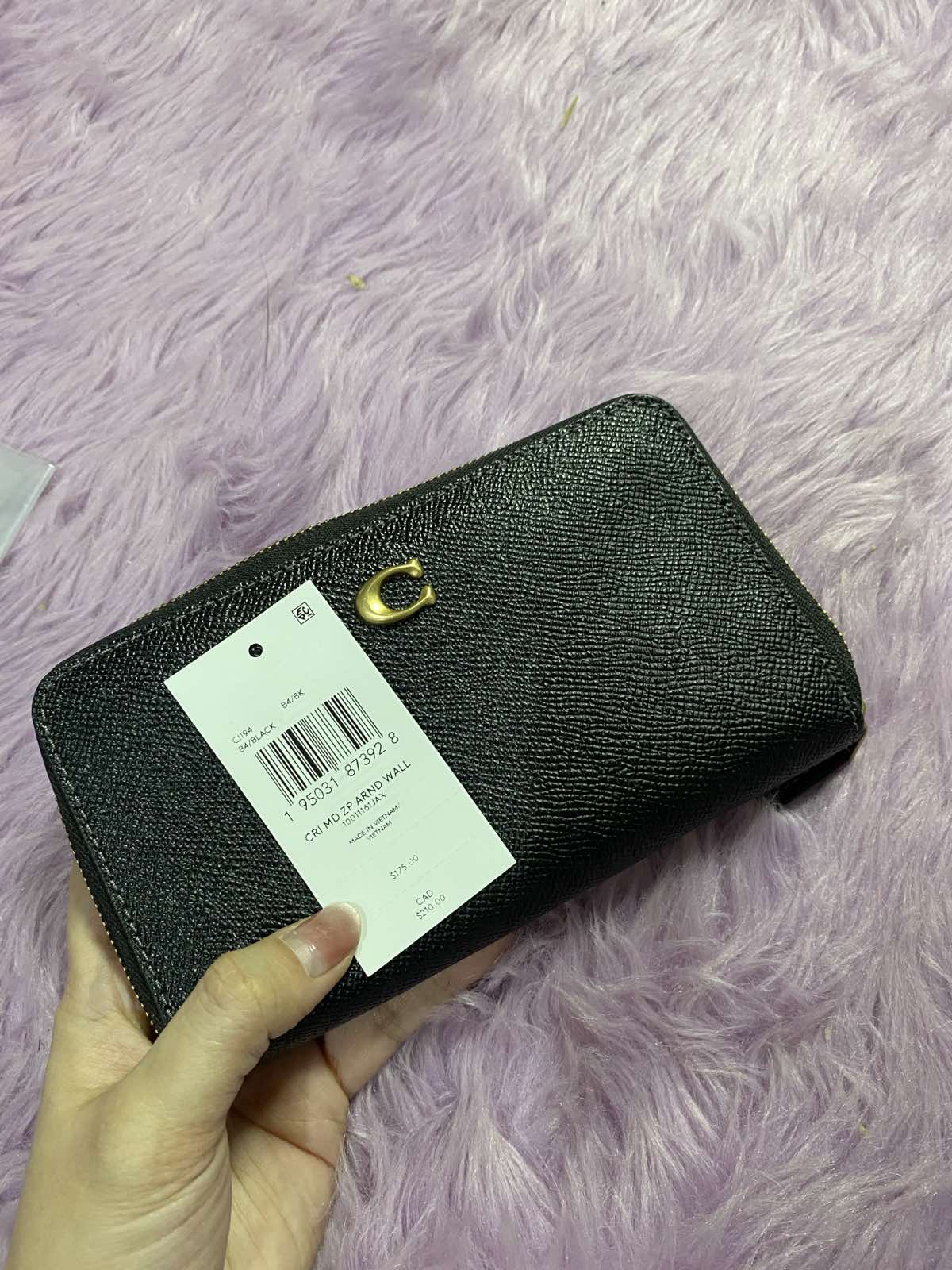 ORIG Preloved Coach Retail Medium Zip Around Black Wallet