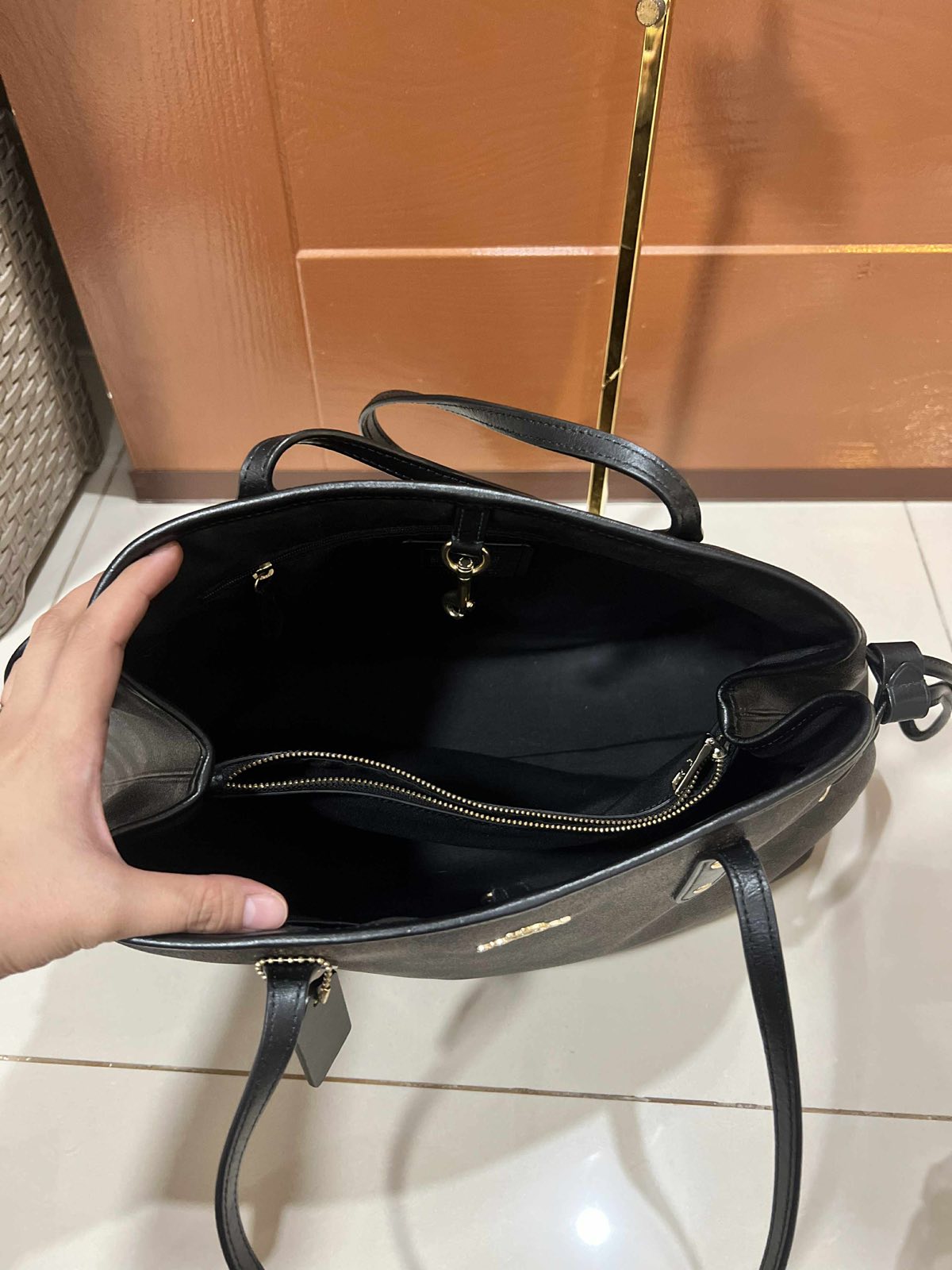 ORIG Preloved Coach Drawstring Carryall Tote Shoulder Bag Brown