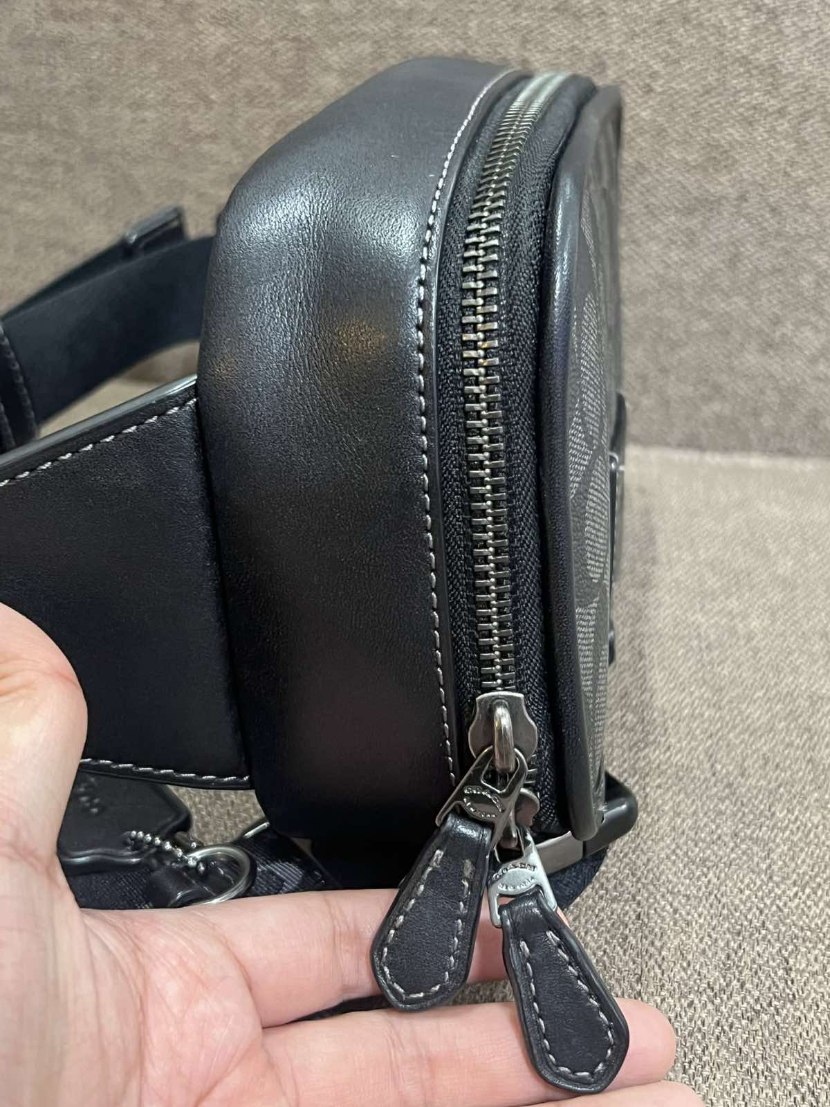 ORIG Preloved Coach Wyatt Belt Black Men Bag In Signature Canvas