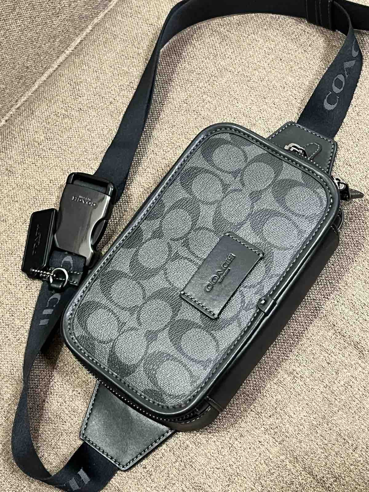 ORIG Preloved Coach Wyatt Belt Black Men Bag In Signature Canvas