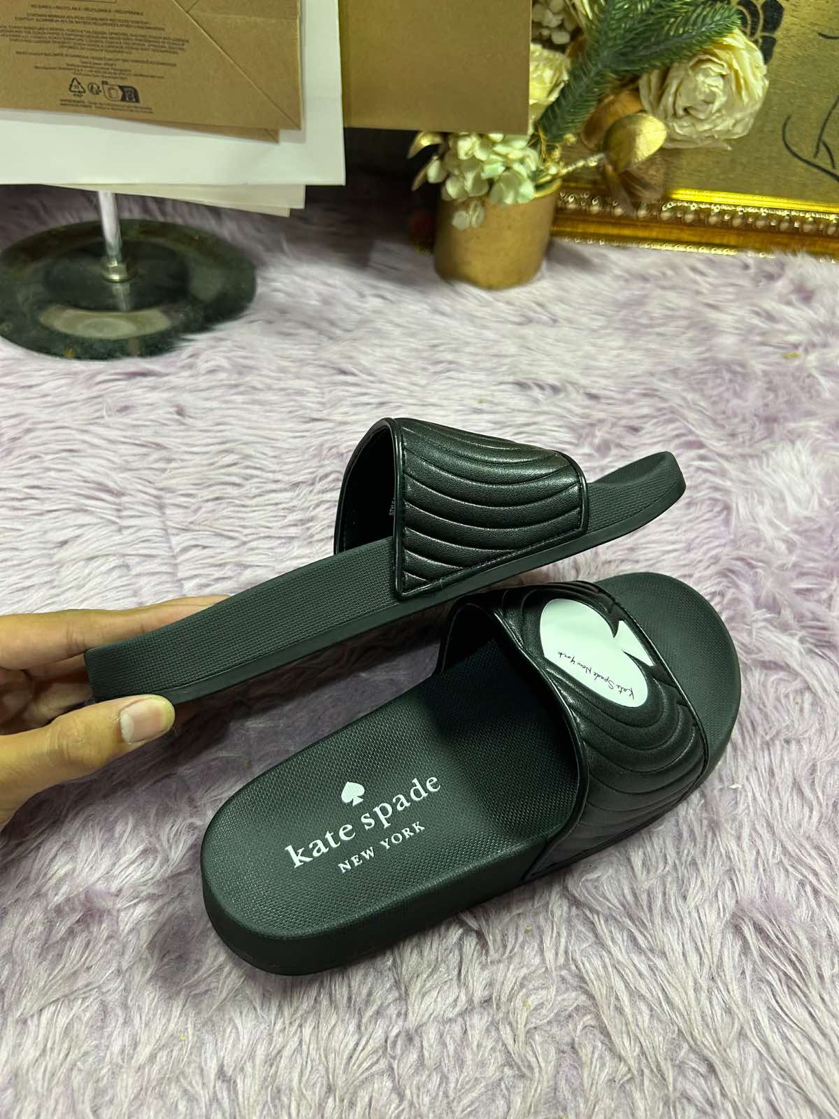 ORIG & IMPORTED KateSpade KS Heart Sandals Black
