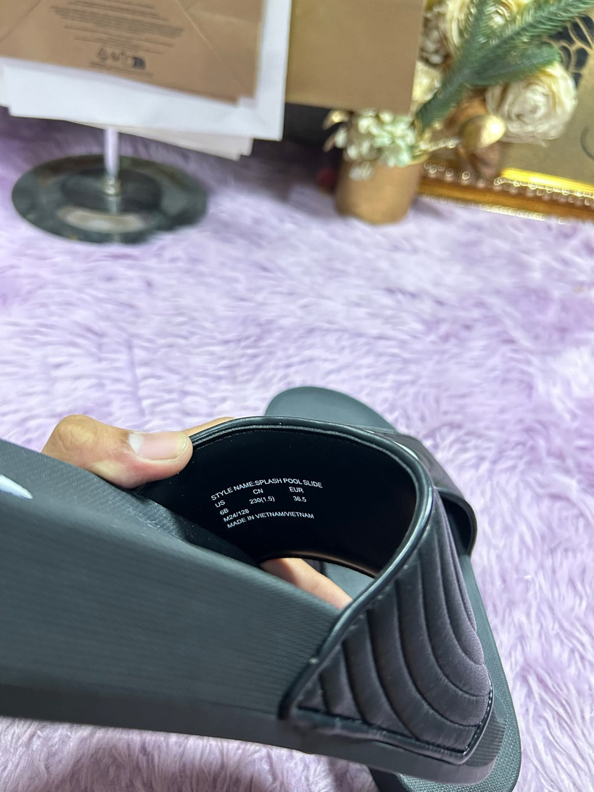 ORIG & IMPORTED KateSpade KS Heart Sandals Black