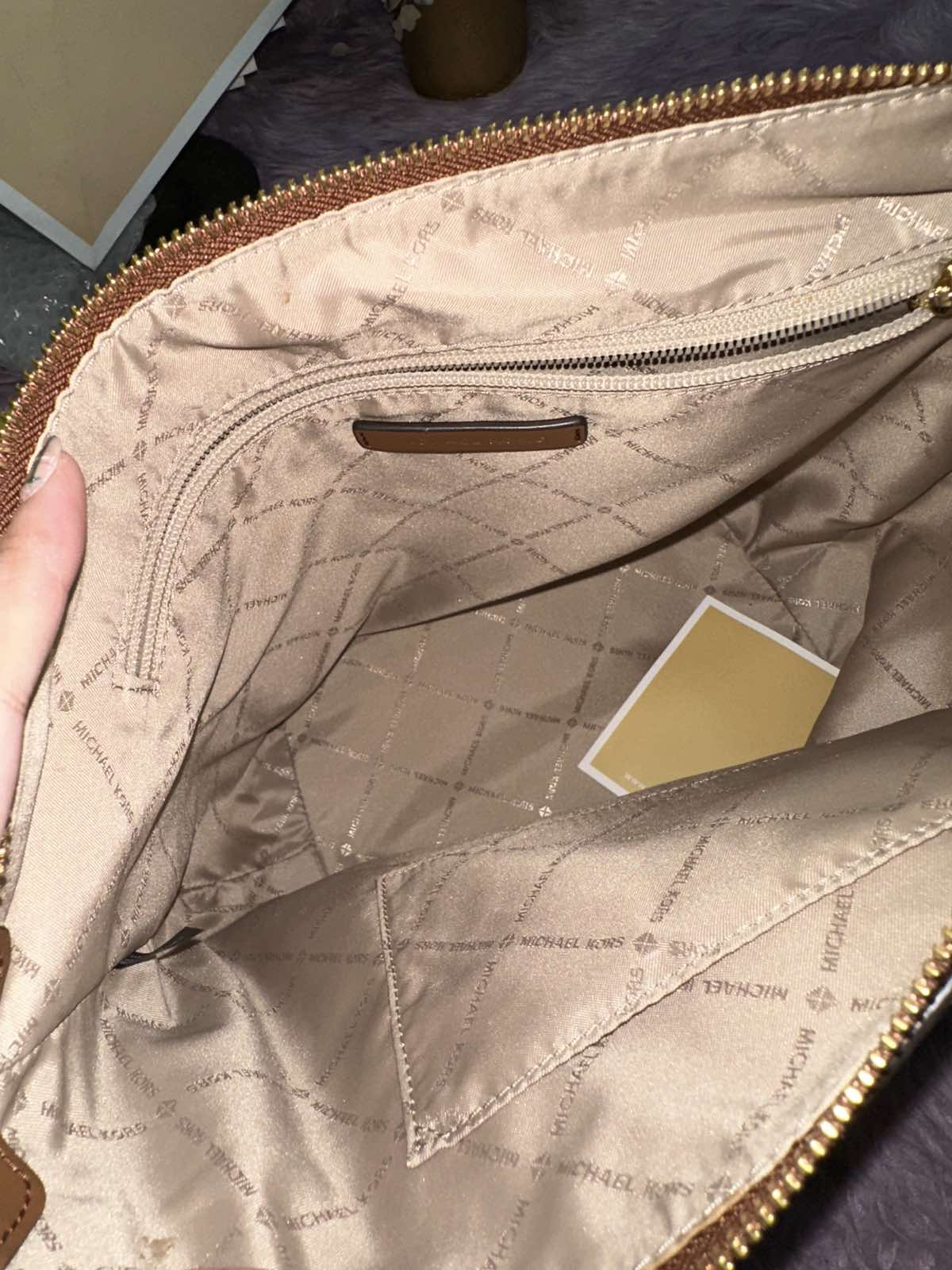 ORIG & IMPORTED Michael Kors MK Fulton Sport Shoulder Bucket Vanilla White Bag