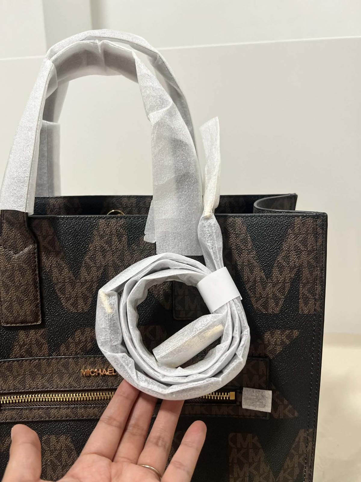 ORIG & IMPORTED Michael Kors MK Kenly Large Brown Tote Bag