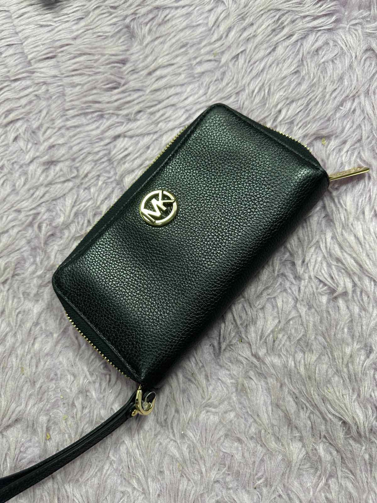 ORIG Preloved Michael Kors MK Fulton Phone Wristlet Medium Black Wallet