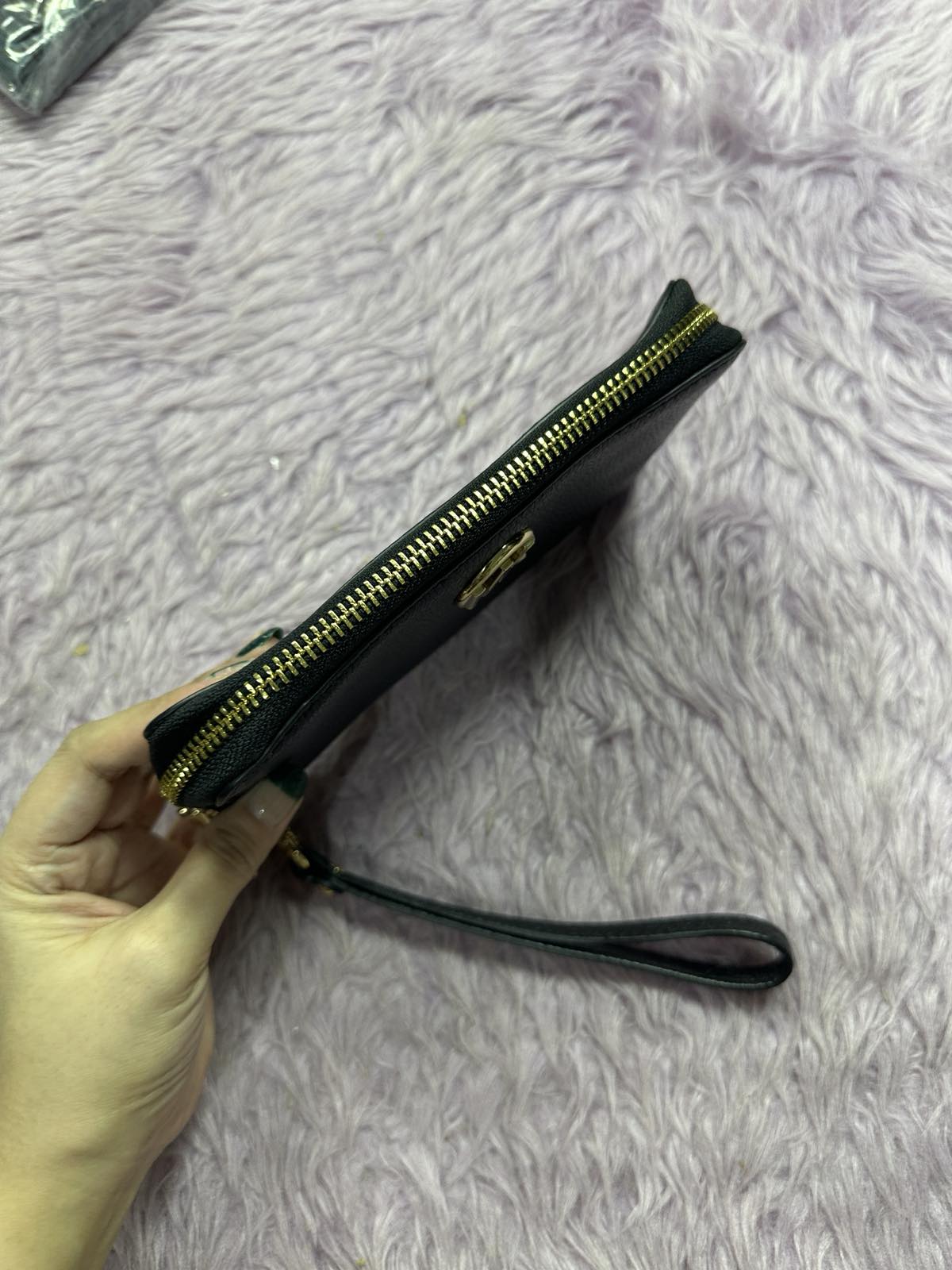 ORIG Preloved Michael Kors MK Fulton Phone Wristlet Medium Black Wallet