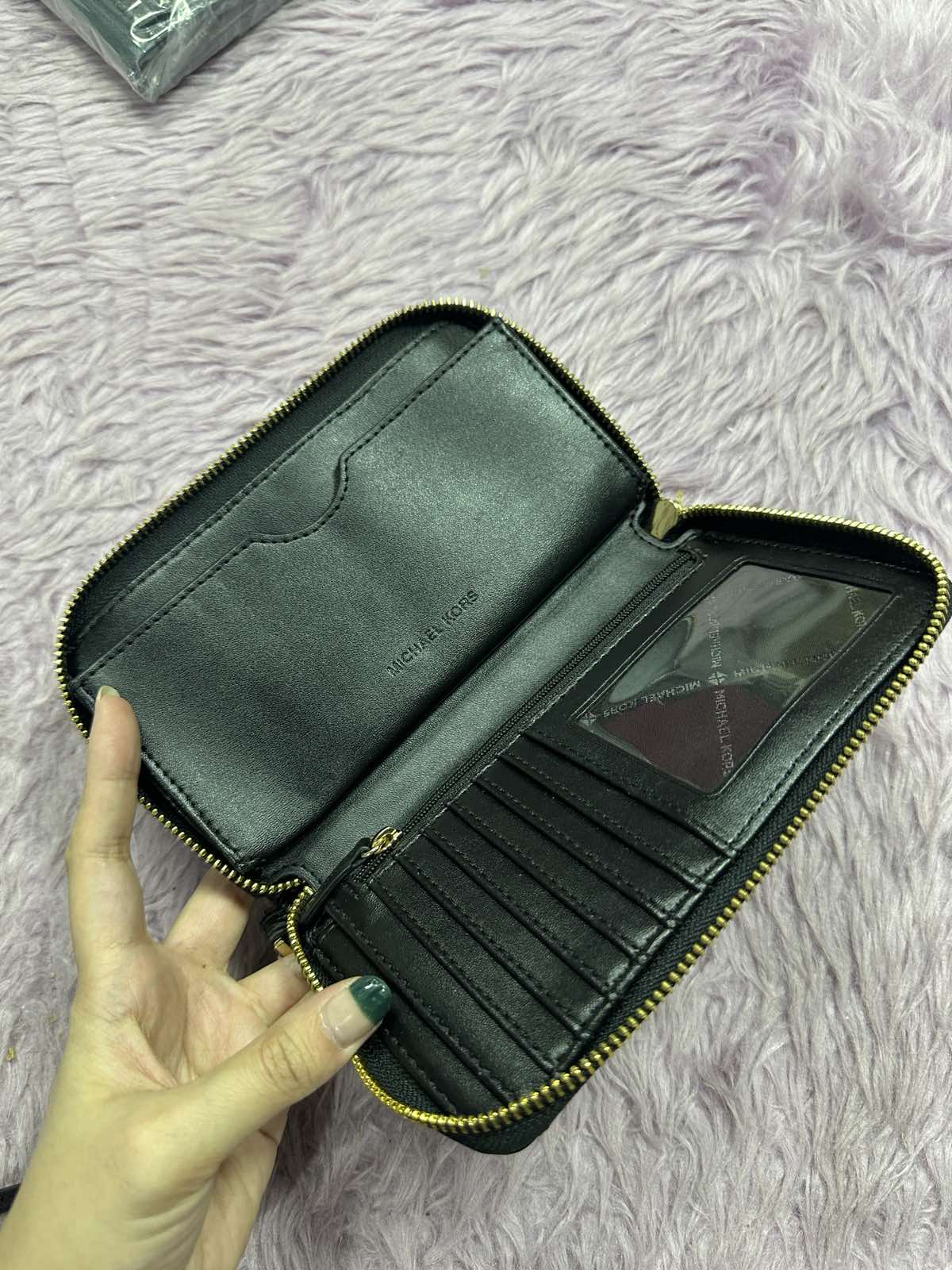 ORIG Preloved Michael Kors MK Fulton Phone Wristlet Medium Black Wallet