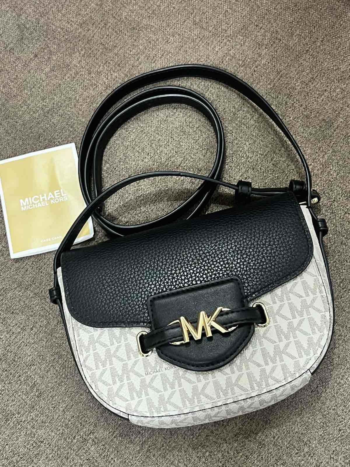 ORIG Preloved Michael Kors MK Reed Small Logo Flap Crossbody Bag Vanilla/Black
