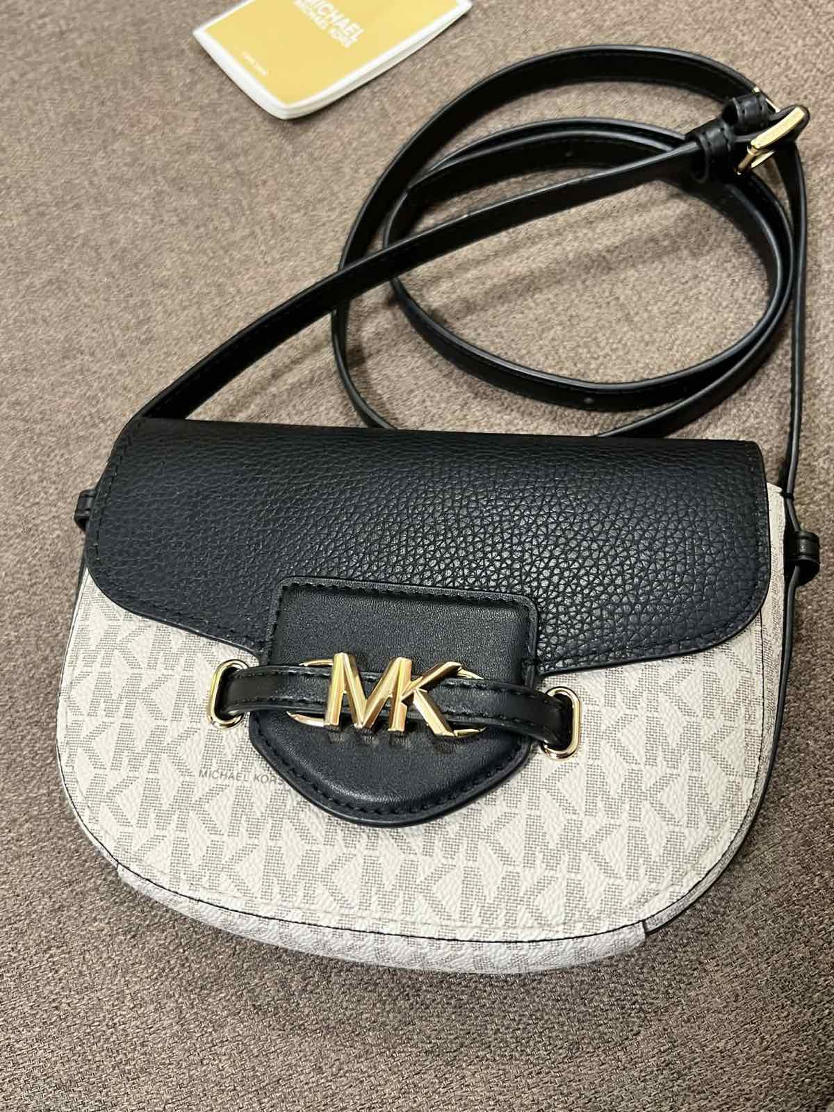 ORIG Preloved Michael Kors MK Reed Small Logo Flap Crossbody Bag Vanilla/Black