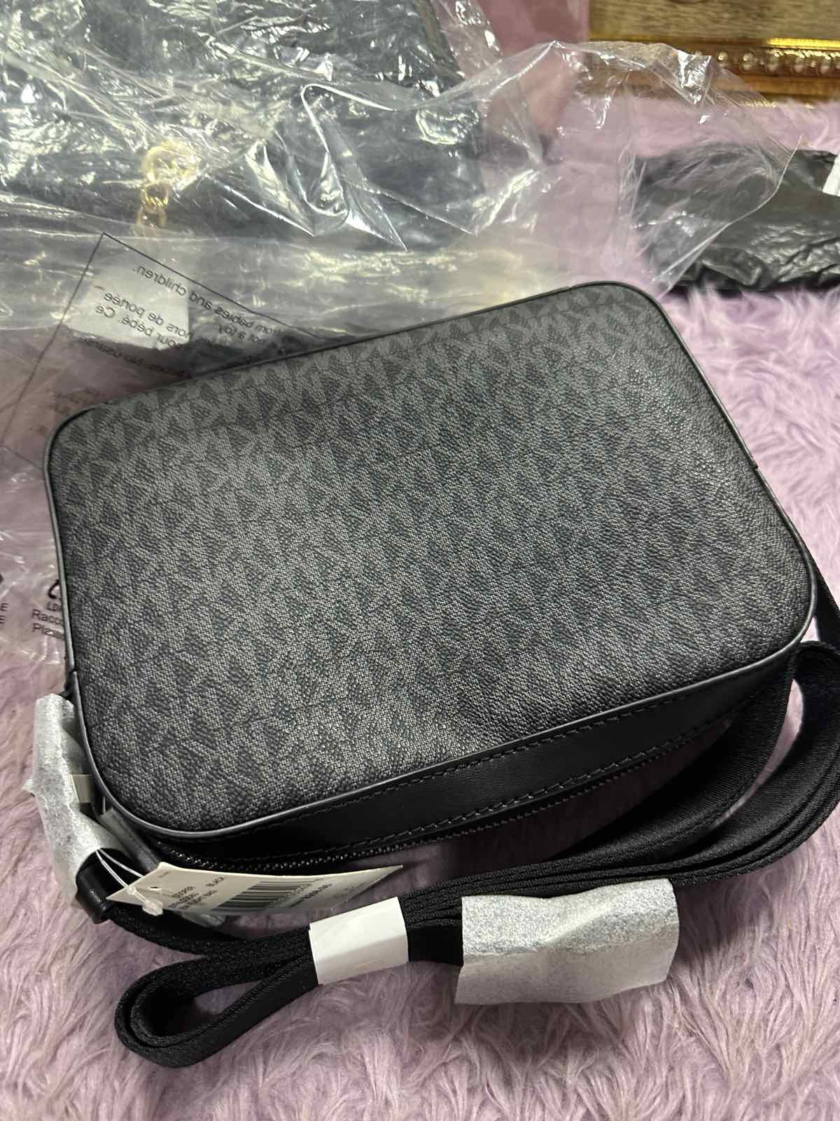 ORIG & IMPORTED Michael Kors MK Cooper EW Crossbody Camera Men's Bag Black/Blue