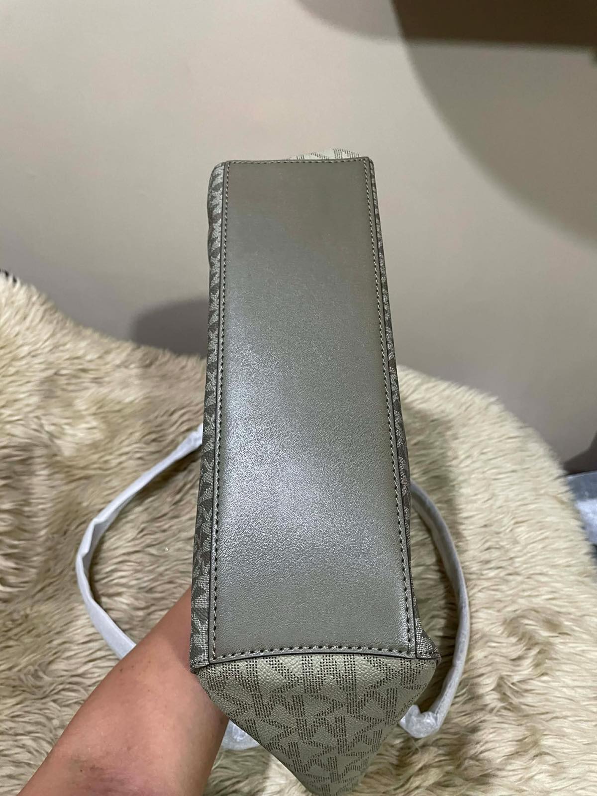 ORIG & IMPORTED Michael Kors MK Jet Set Large Logo Shoulder Tote Green Bag