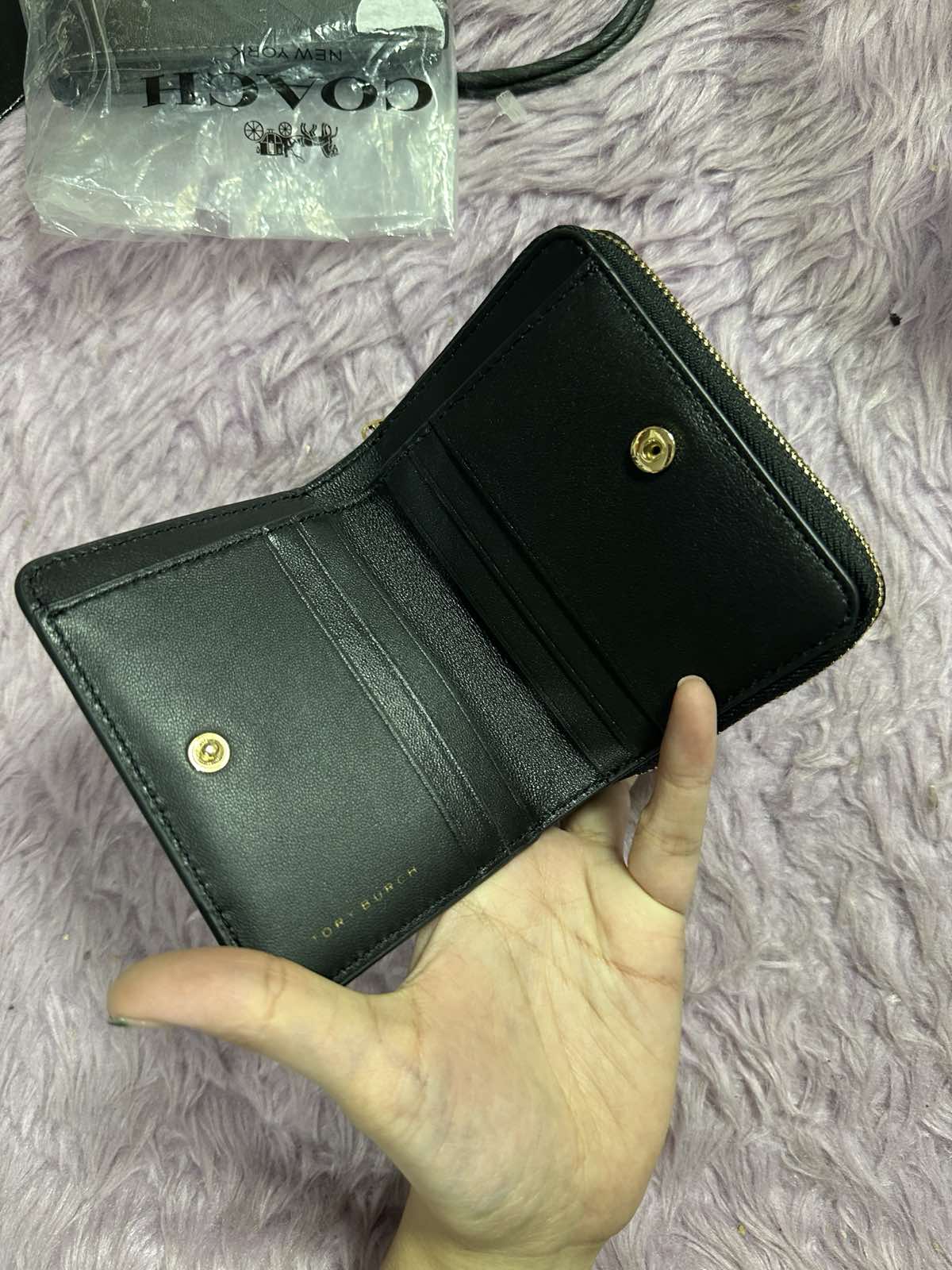 ORIG & IMPORTED Tory Burch Emerson Black Patent Small Wallet