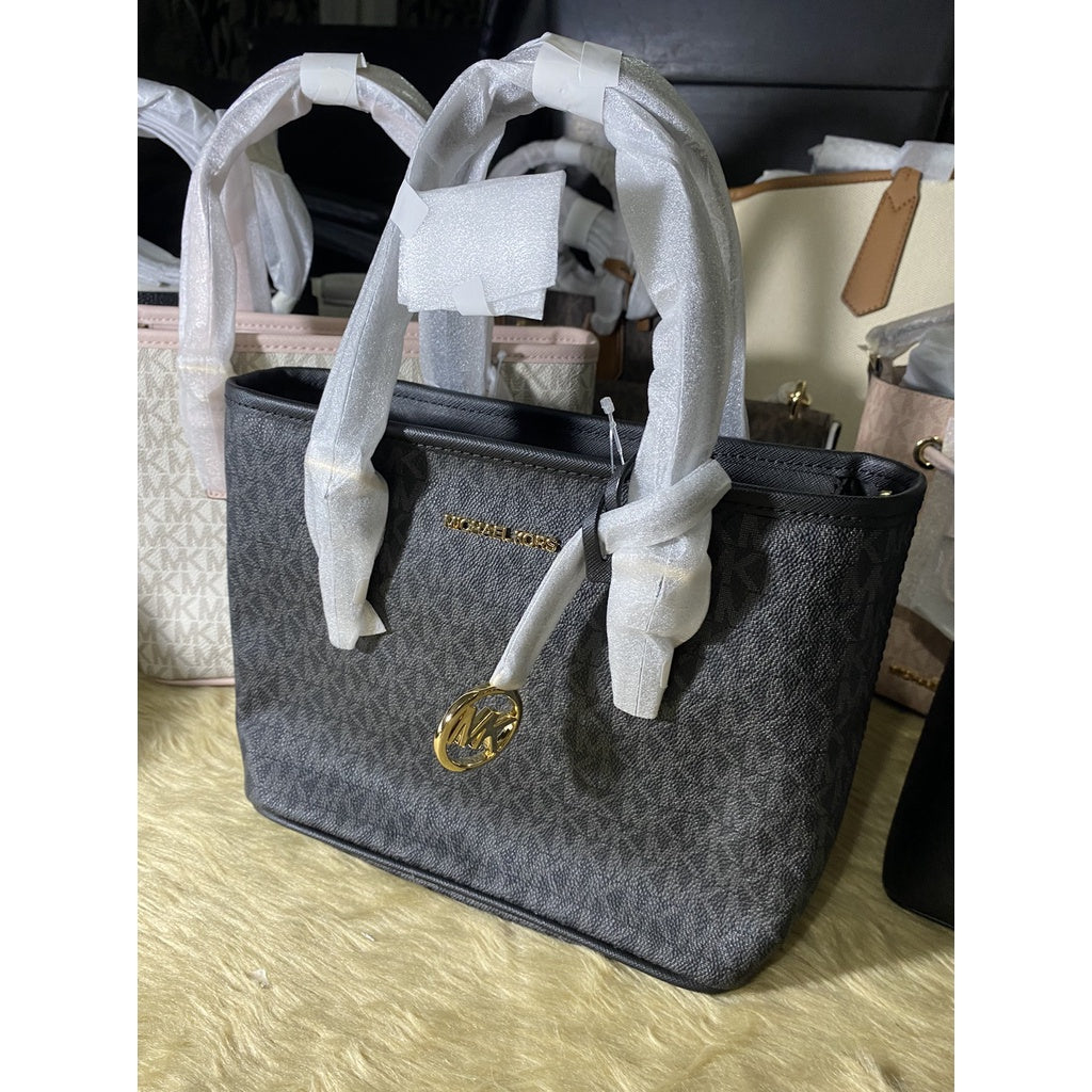 AUTHENTIC Michael K0rs MK Jet Set Travel Extra-Small Logo Top-Zip