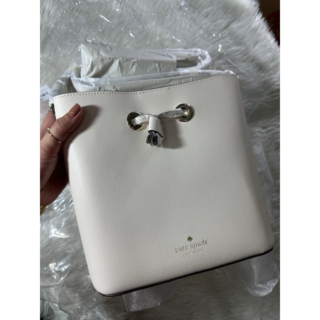 AUTHENTIC/ORIGINAL KateSpade KS Sadie Bucket Bag in White Parchment