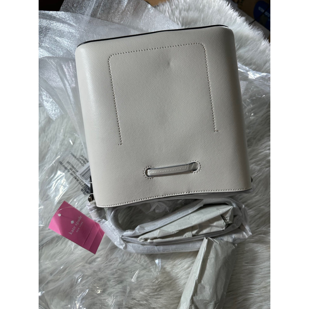 AUTHENTIC/ORIGINAL KateSpade KS Sadie Bucket Bag in White Parchment