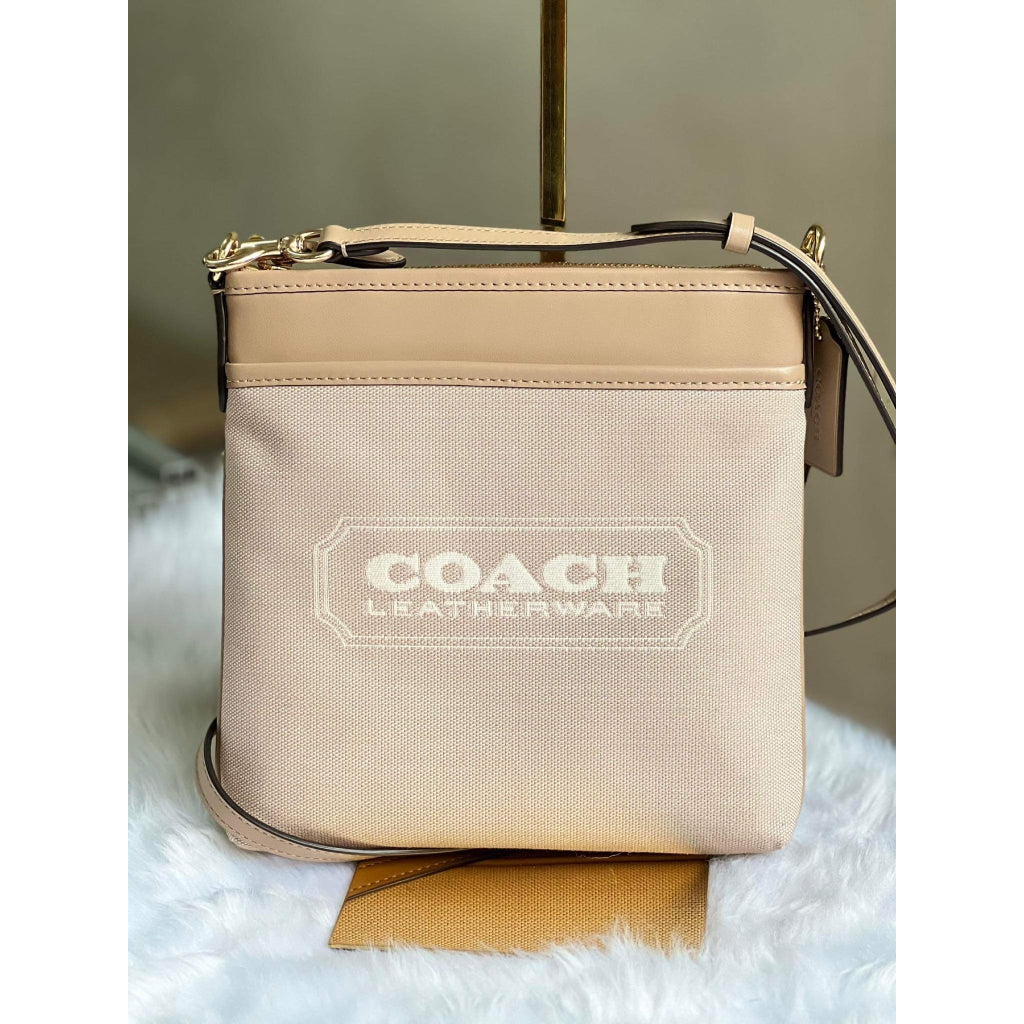 AUTHENTIC/ORIGINAL Coach Jacquard Kitt Crossbody Retail Beige File Bag