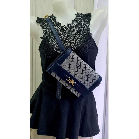 AUTHENTIC/ORIGINAL Tommy Hilfiger Women's Beltbag Crossbody Black Mini Bag