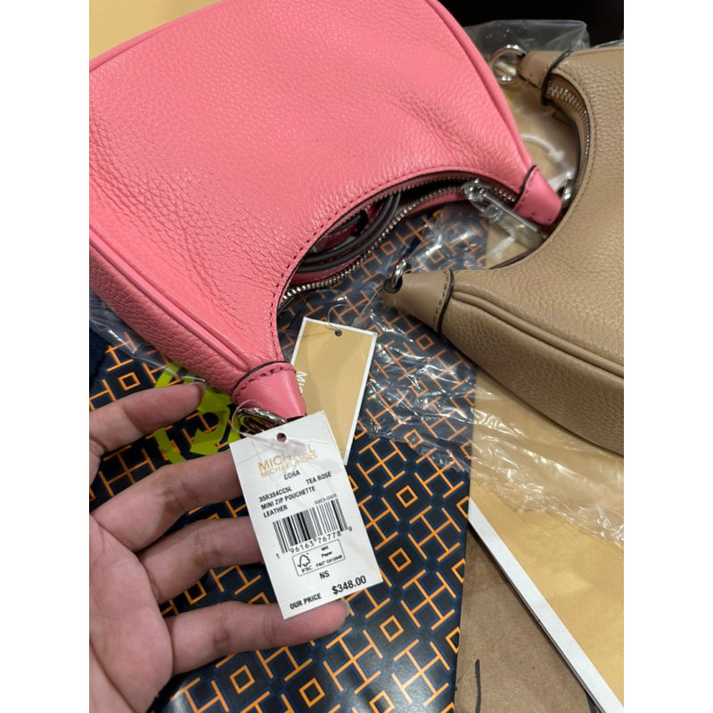 SALE! ❤️ AUTHENTIC/ORIGINAL Michael K0rs MK Cora Mini Zip Pouchette KiliKili Crossbody Bag Pink