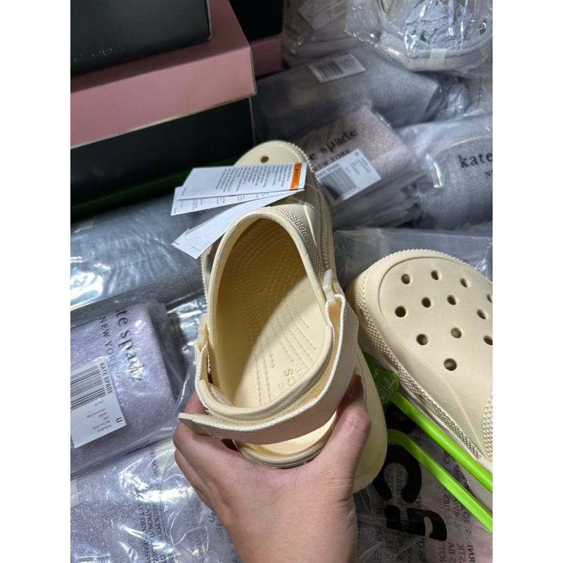 AUTHENTIC/ORIGINAL CROCS Hiker Clog in Vanilla White Size 6 Women ONLY