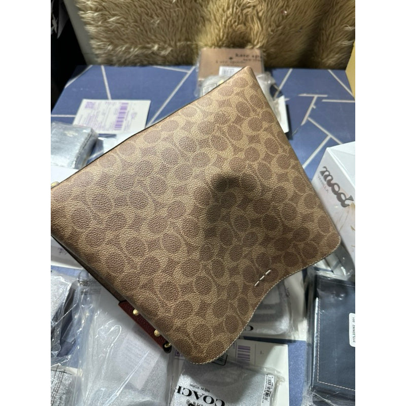 AUTHENTIC/ORIGINAL Coach Preloved Retail Willow Bucket Bag