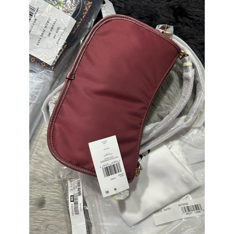 AUTHENTIC/ORIGINAL COACH Swinger Nylon Bag In Red Maroon Shoulder two way