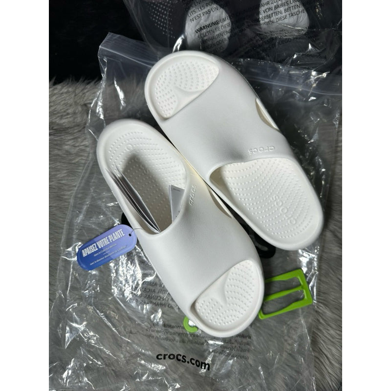 AUTHENTIC/ORIGINAL Crocs Mellow Recovery Men Slides in White