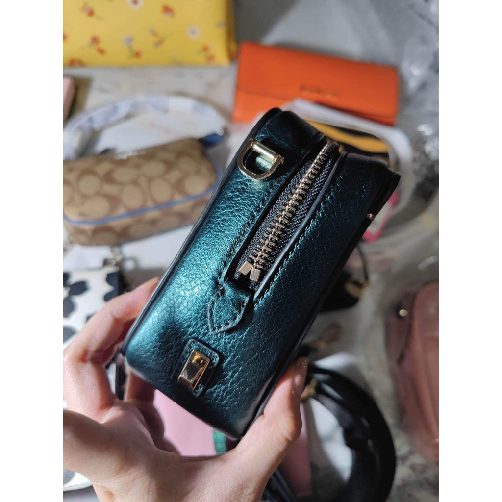 SALE! ❤️ AUTHENTIC/ORIGINAL KateSpade Preloved candid metallic leopard medium camera bag