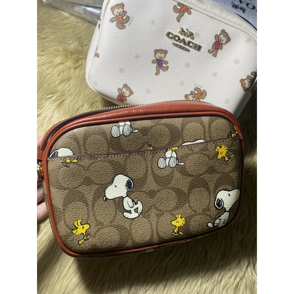 AUTHENTIC/ORIGINAL Coach X Peanuts Mini Jamie Camera Bag In Signature Canvas With Snoopy Woodstock P