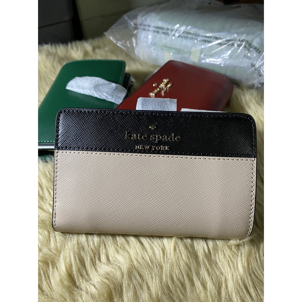 AUTHENTIC/ORIGINAL KateSpade KS Staci Medium Compact Bifold Wallet in WARM BEIGE MULTI